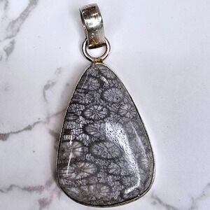 Vintage Sterling Silver 925 Fossilized Coral Teardrop Pendant Grey White Stone